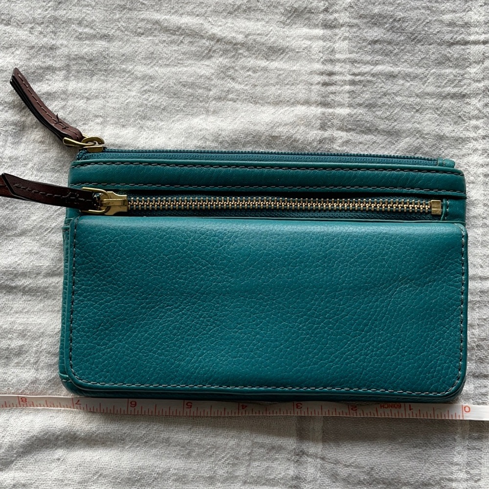 Fossil leather clutch wallet teal green
